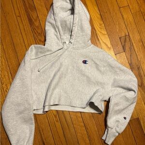 Champion Light Gray cropped Hoodie